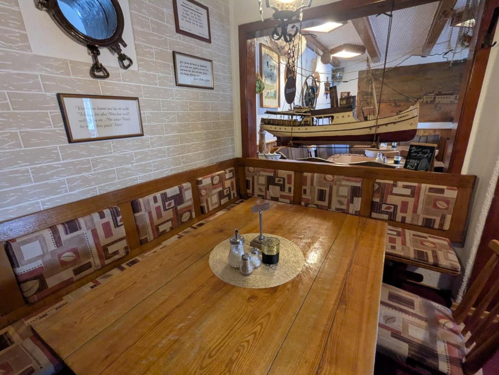 Pension & Restaurant Haus Hiddensee كلوستر المظهر الخارجي الصورة