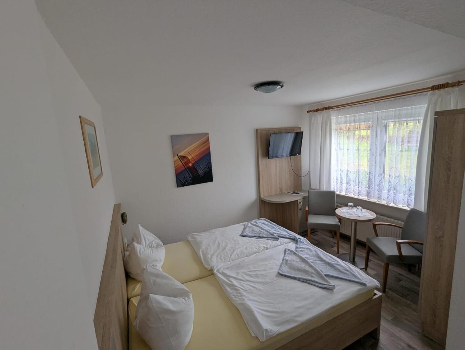 Pension & Restaurant Haus Hiddensee كلوستر المظهر الخارجي الصورة