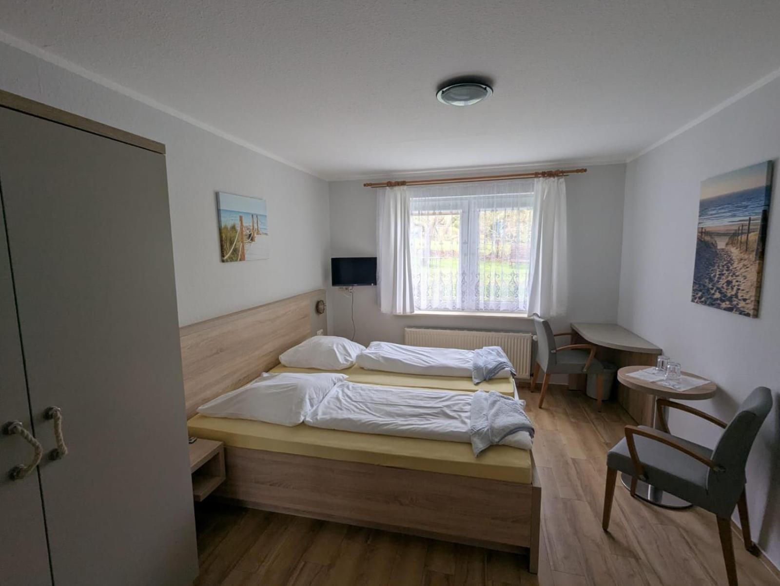 Pension & Restaurant Haus Hiddensee كلوستر المظهر الخارجي الصورة