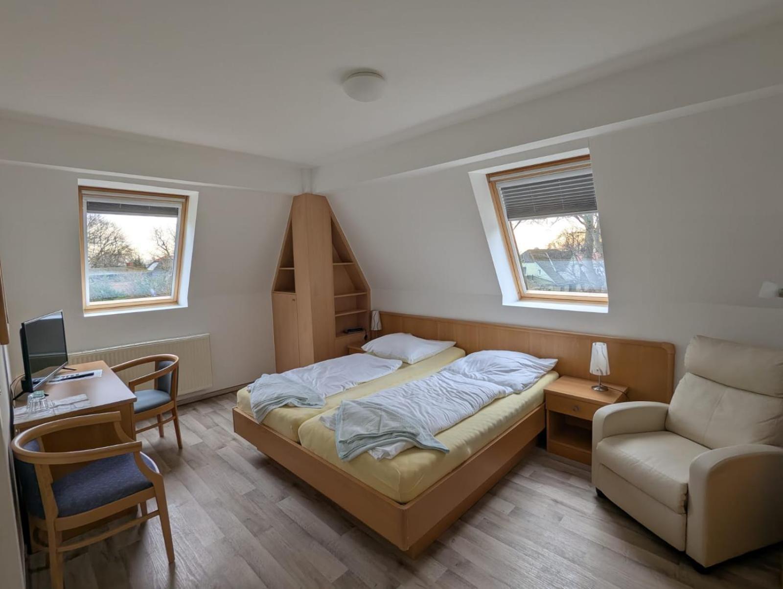 Pension & Restaurant Haus Hiddensee كلوستر المظهر الخارجي الصورة