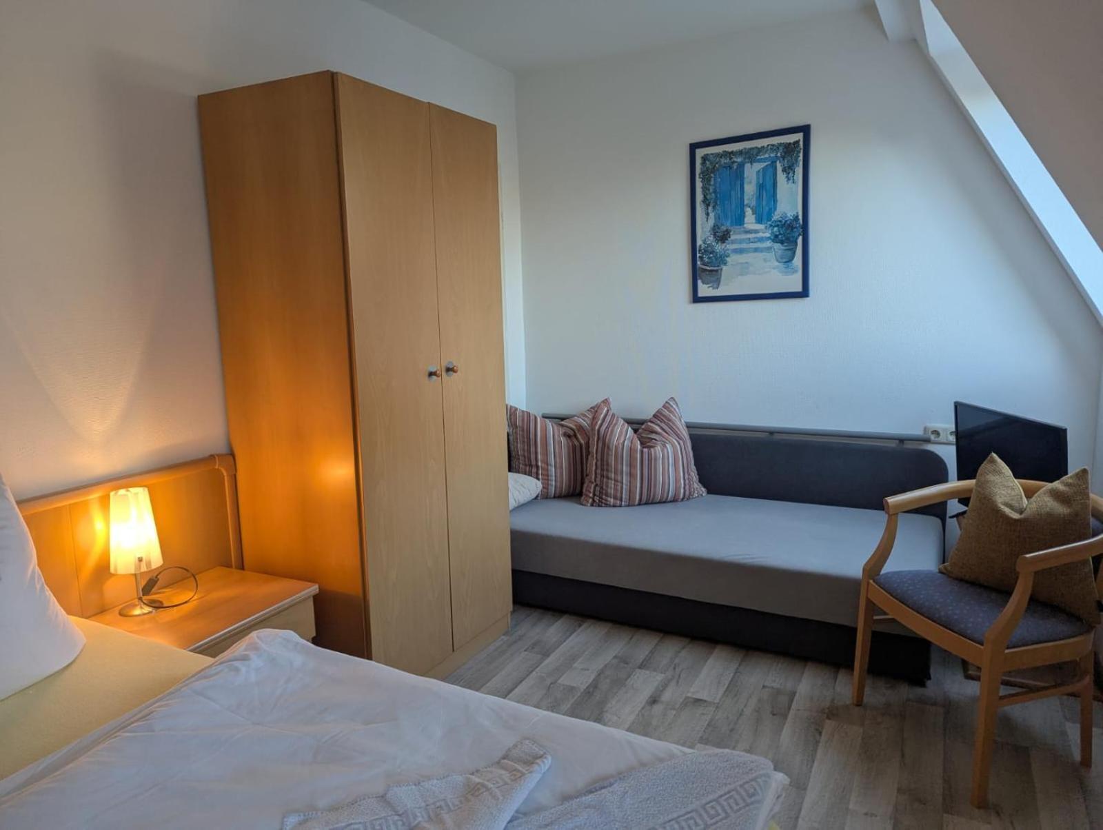 Pension & Restaurant Haus Hiddensee كلوستر المظهر الخارجي الصورة